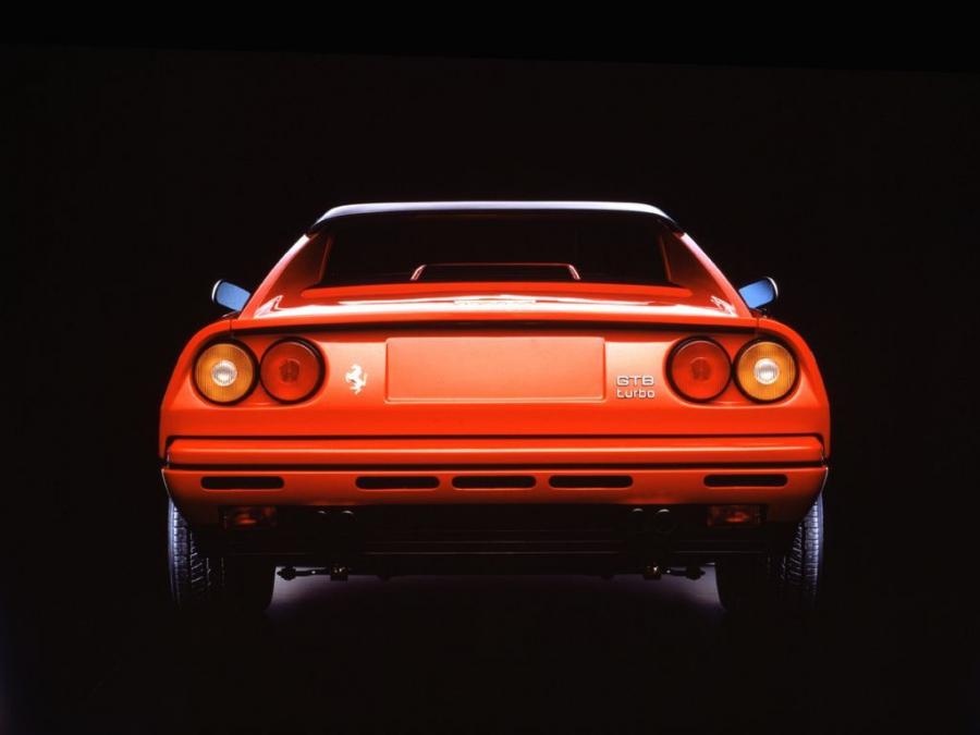  Ferrari GTB Turbo 1986 года  (фото 3 из 10)